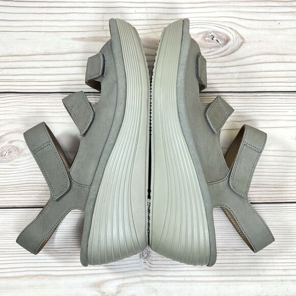 Clarks Reedly Juno Wedge Sandals Womens 8W Sage Nubuck Leather Triple Strap Shoe - Picture 12 of 15